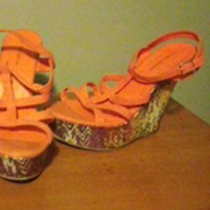 Orange platforms
